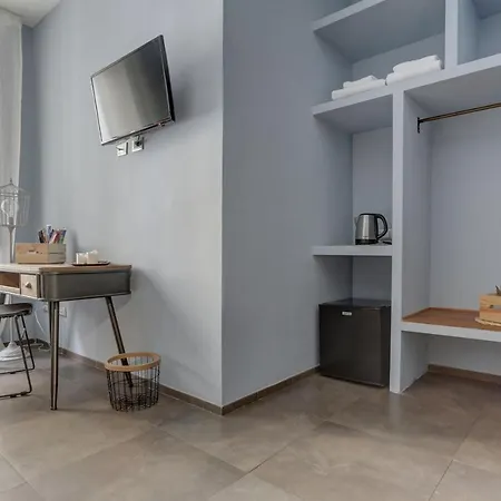 Capo D'africa 30 - Colosseo Гостевой дом 4*